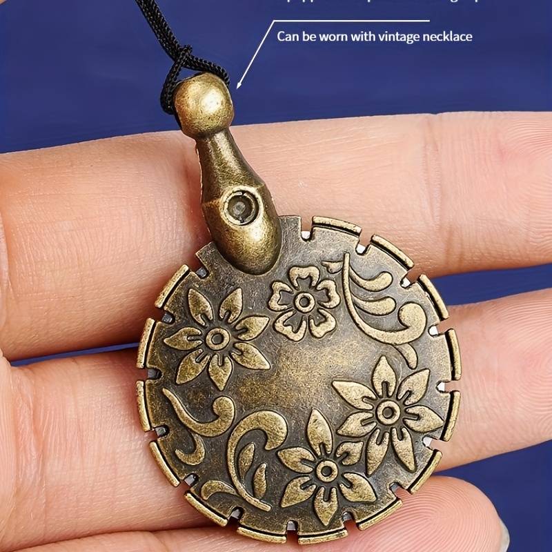 Yarn Cutter Pendant
