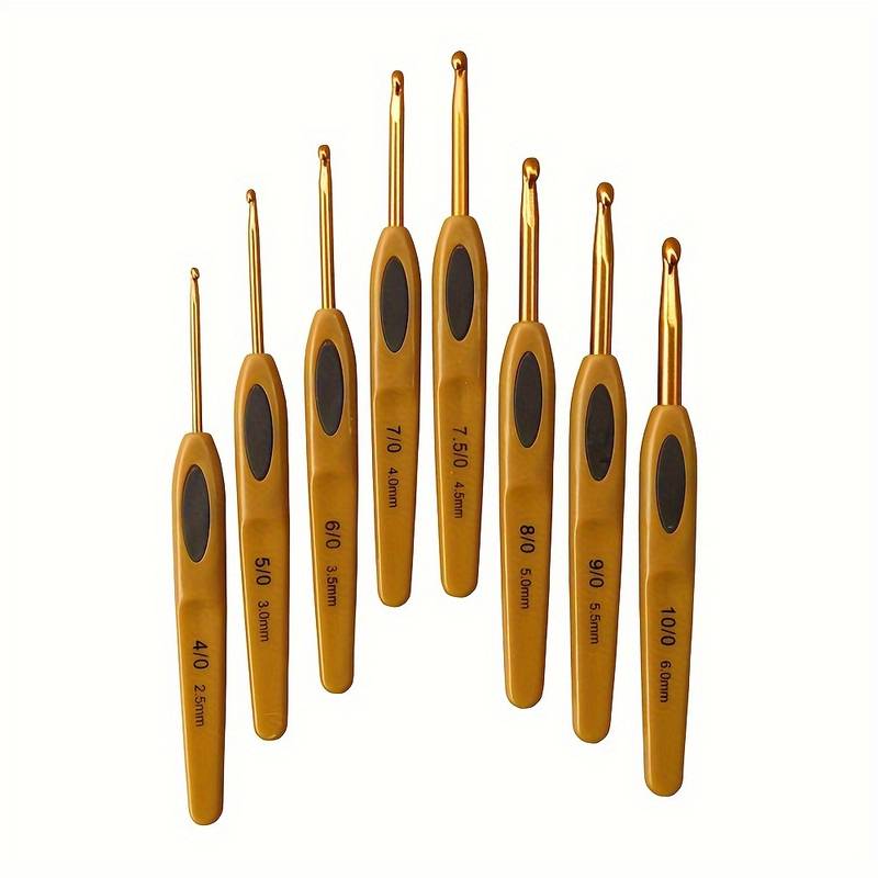 Clover Crochet Hooks - range of sizes